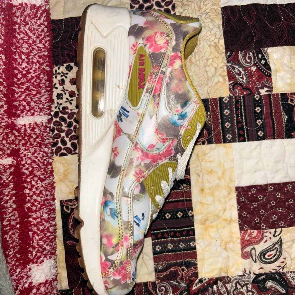 Nike Air Max Floral Women's Sneakers